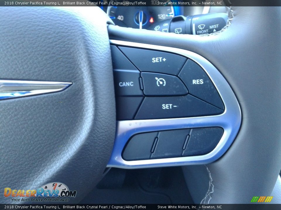 2018 Chrysler Pacifica Touring L Brilliant Black Crystal Pearl / Cognac/Alloy/Toffee Photo #20