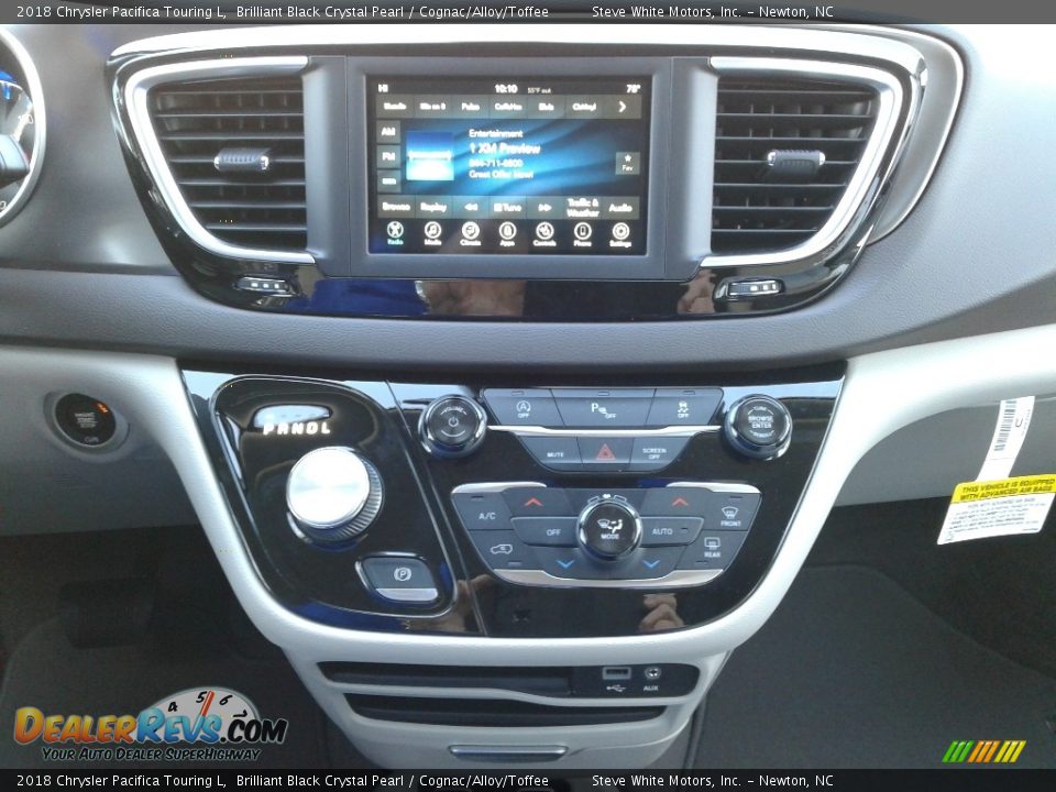 2018 Chrysler Pacifica Touring L Brilliant Black Crystal Pearl / Cognac/Alloy/Toffee Photo #31