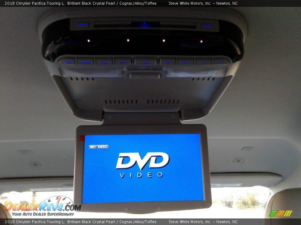 2018 Chrysler Pacifica Touring L Brilliant Black Crystal Pearl / Cognac/Alloy/Toffee Photo #33