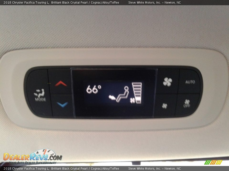 2018 Chrysler Pacifica Touring L Brilliant Black Crystal Pearl / Cognac/Alloy/Toffee Photo #34