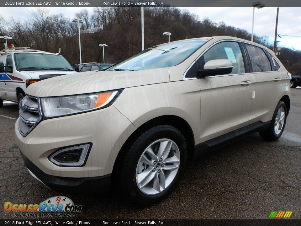 Front 3/4 View of 2018 Ford Edge SEL AWD Photo #8