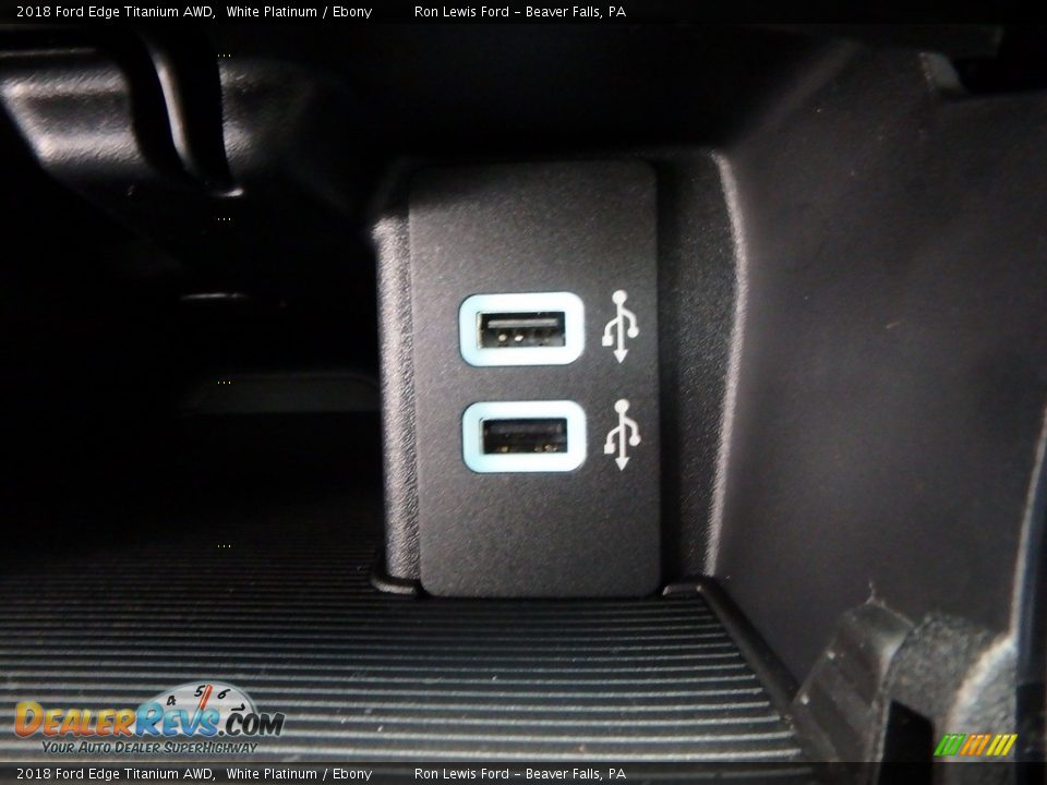 2018 Ford Edge Titanium AWD White Platinum / Ebony Photo #17