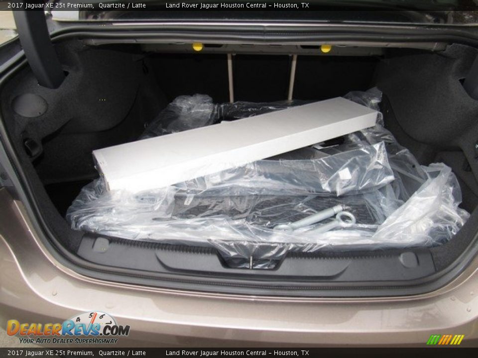 2017 Jaguar XE 25t Premium Quartzite / Latte Photo #18