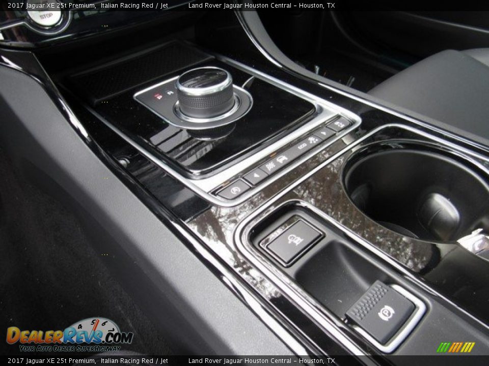 2017 Jaguar XE 25t Premium Italian Racing Red / Jet Photo #21