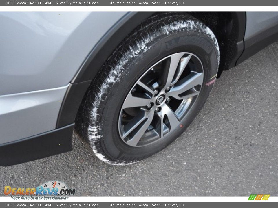 2018 Toyota RAV4 XLE AWD Silver Sky Metallic / Black Photo #9