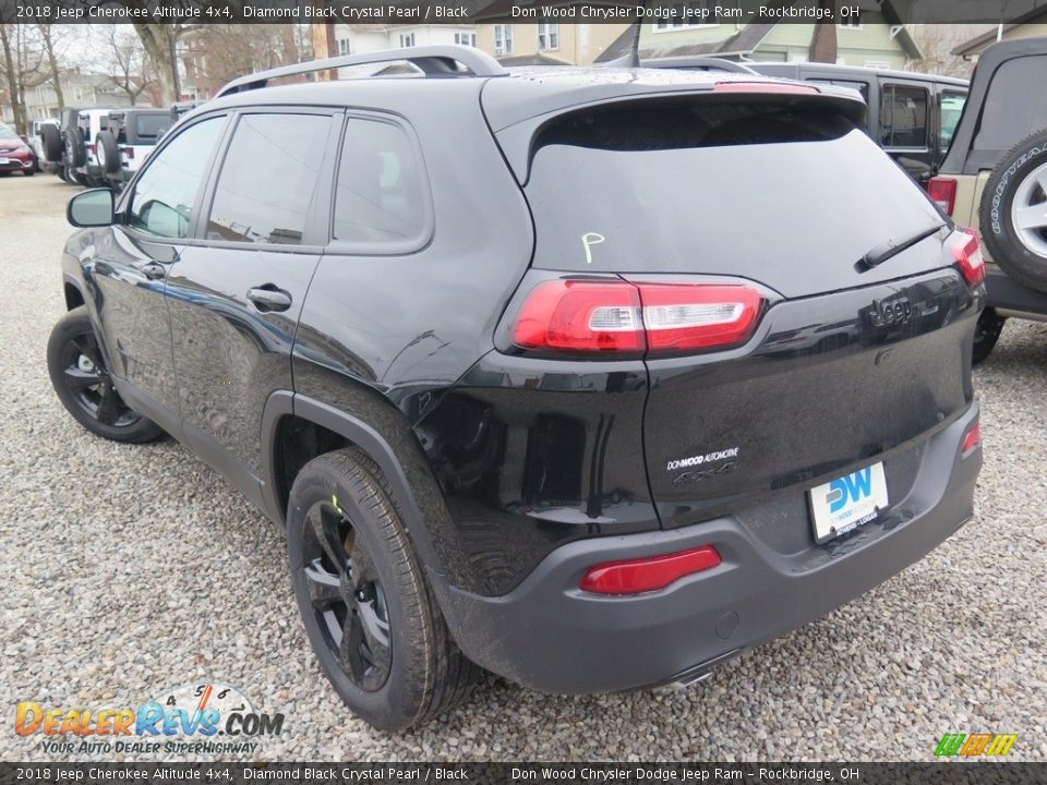 2018 Jeep Cherokee Altitude 4x4 Diamond Black Crystal Pearl / Black Photo #10