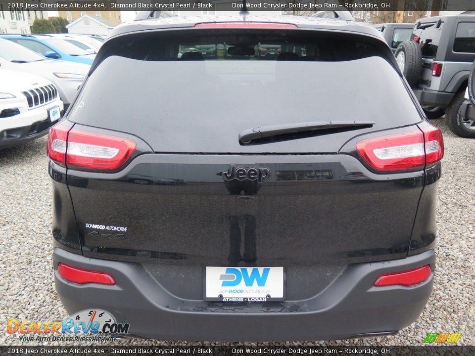 2018 Jeep Cherokee Altitude 4x4 Diamond Black Crystal Pearl / Black Photo #11
