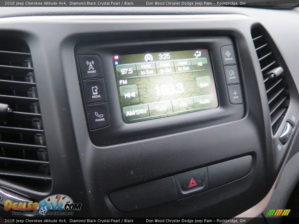 2018 Jeep Cherokee Altitude 4x4 Diamond Black Crystal Pearl / Black Photo #17