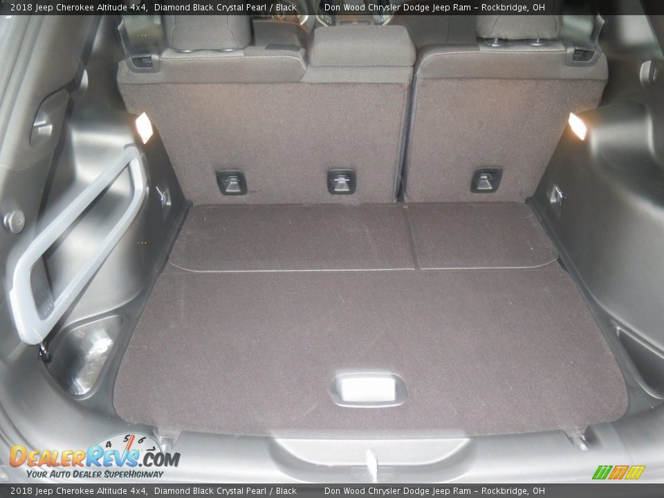 2018 Jeep Cherokee Altitude 4x4 Diamond Black Crystal Pearl / Black Photo #23