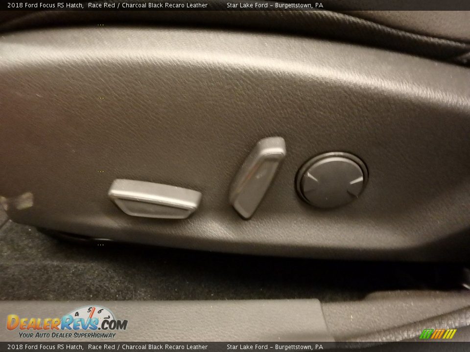 2018 Ford Focus RS Hatch Race Red / Charcoal Black Recaro Leather Photo #15