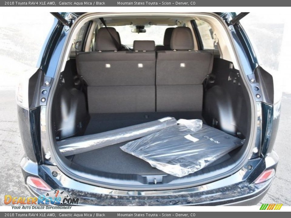 2018 Toyota RAV4 XLE AWD Galactic Aqua Mica / Black Photo #8