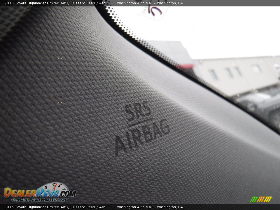 2016 Toyota Highlander Limited AWD Blizzard Pearl / Ash Photo #26
