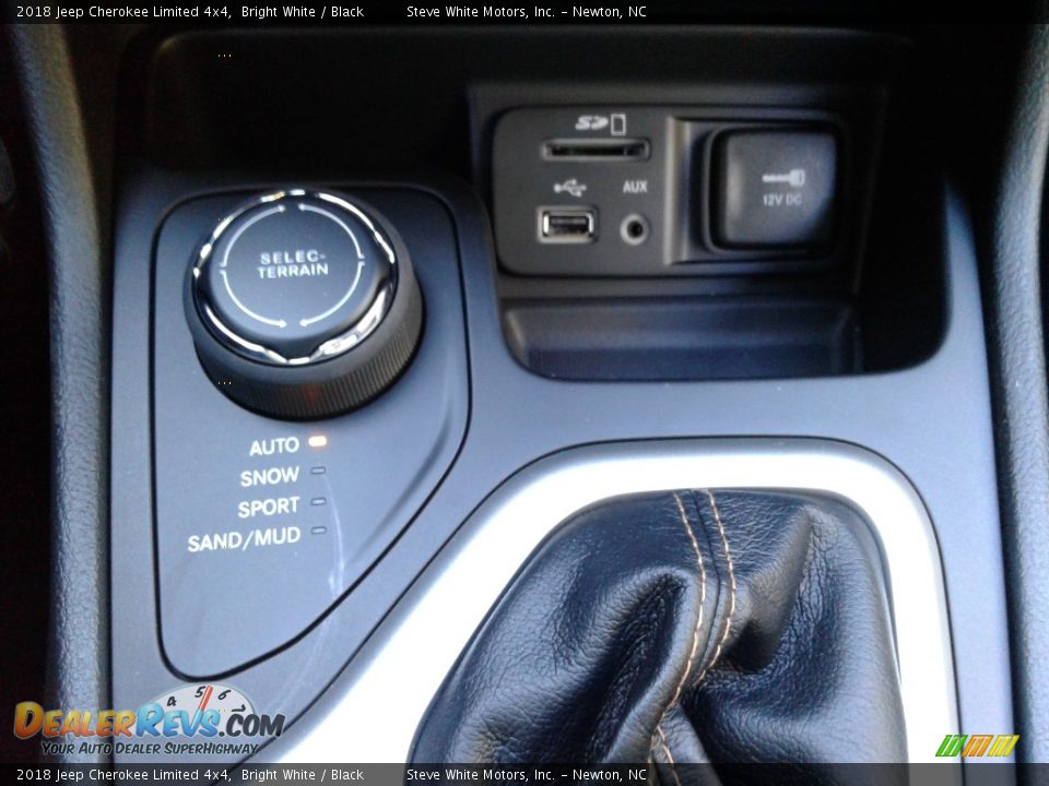 2018 Jeep Cherokee Limited 4x4 Bright White / Black Photo #27