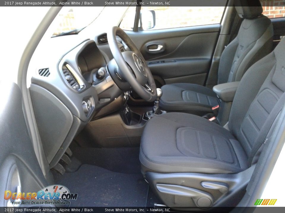 2017 Jeep Renegade Altitude Alpine White / Black Photo #10