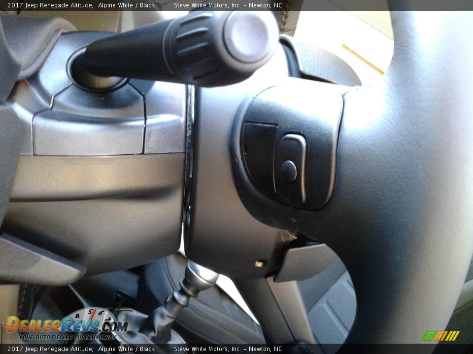 2017 Jeep Renegade Altitude Alpine White / Black Photo #15