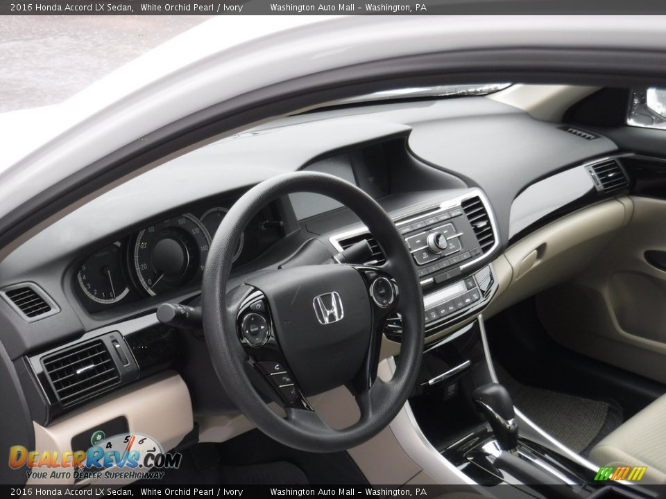 2016 Honda Accord LX Sedan White Orchid Pearl / Ivory Photo #10