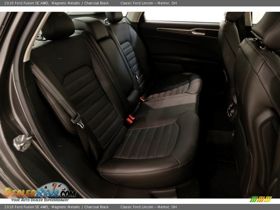 2016 Ford Fusion SE AWD Magnetic Metallic / Charcoal Black Photo #14