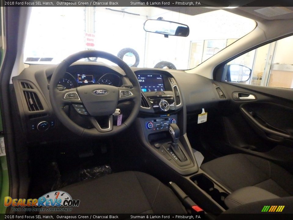 2018 Ford Focus SEL Hatch Outrageous Green / Charcoal Black Photo #8