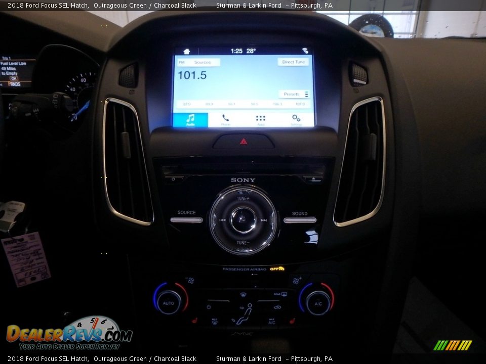 2018 Ford Focus SEL Hatch Outrageous Green / Charcoal Black Photo #12