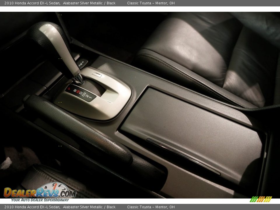 2010 Honda Accord EX-L Sedan Alabaster Silver Metallic / Black Photo #15
