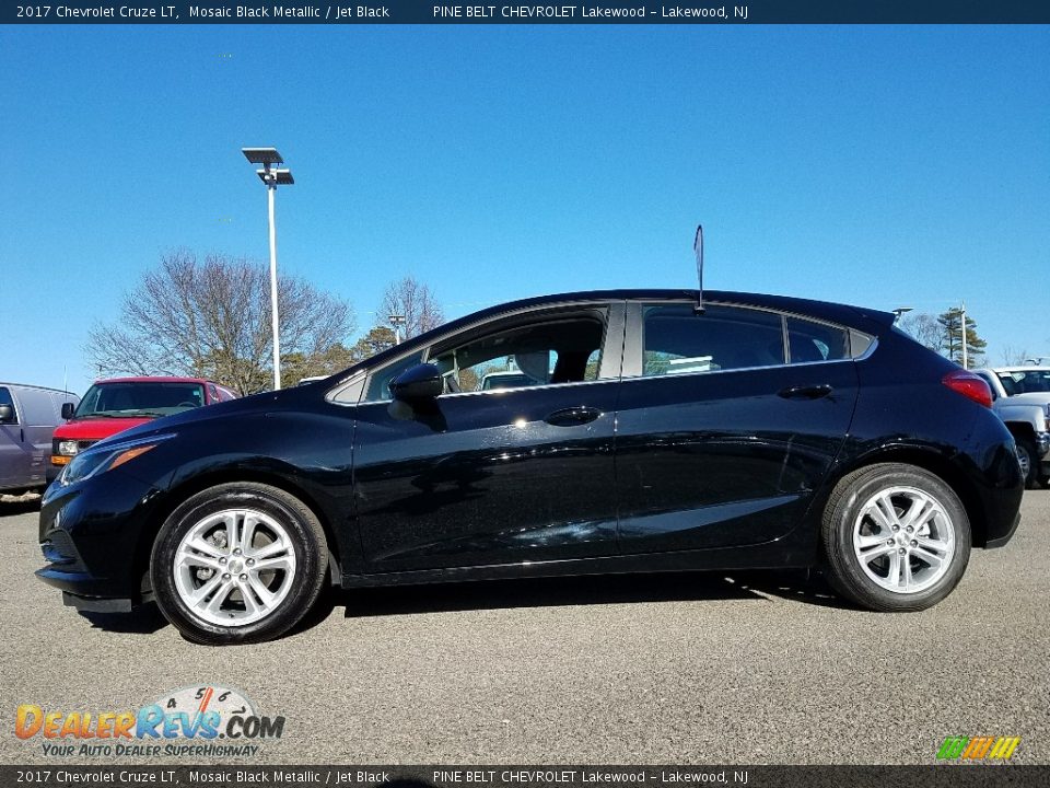 2017 Chevrolet Cruze LT Mosaic Black Metallic / Jet Black Photo #4