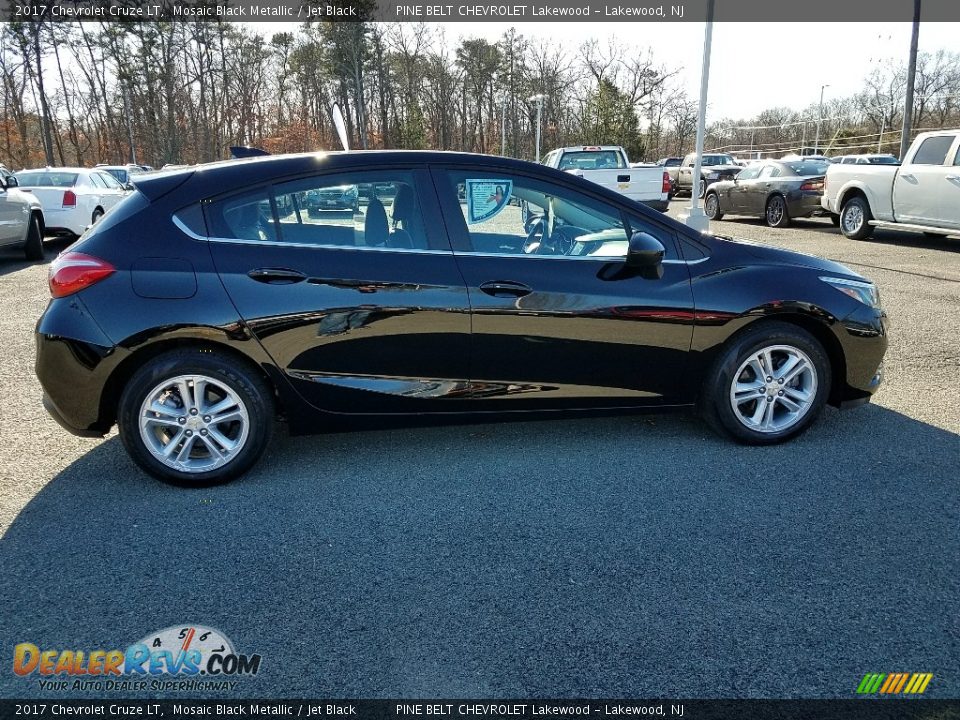 2017 Chevrolet Cruze LT Mosaic Black Metallic / Jet Black Photo #8