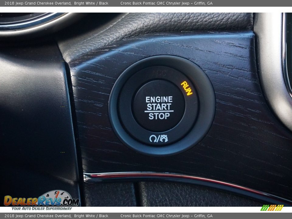 2018 Jeep Grand Cherokee Overland Bright White / Black Photo #15