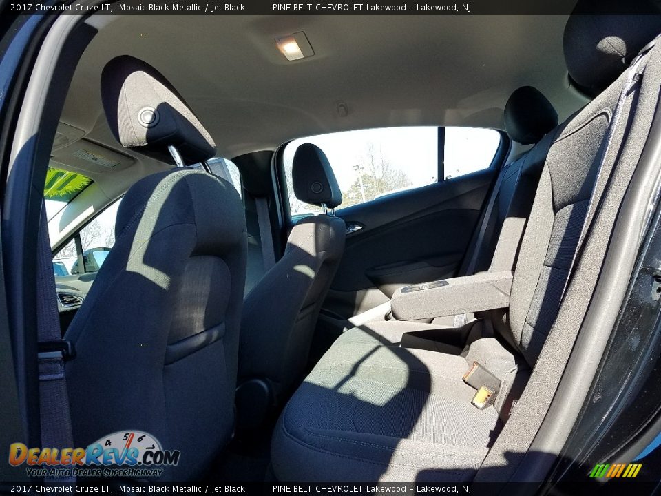 2017 Chevrolet Cruze LT Mosaic Black Metallic / Jet Black Photo #23