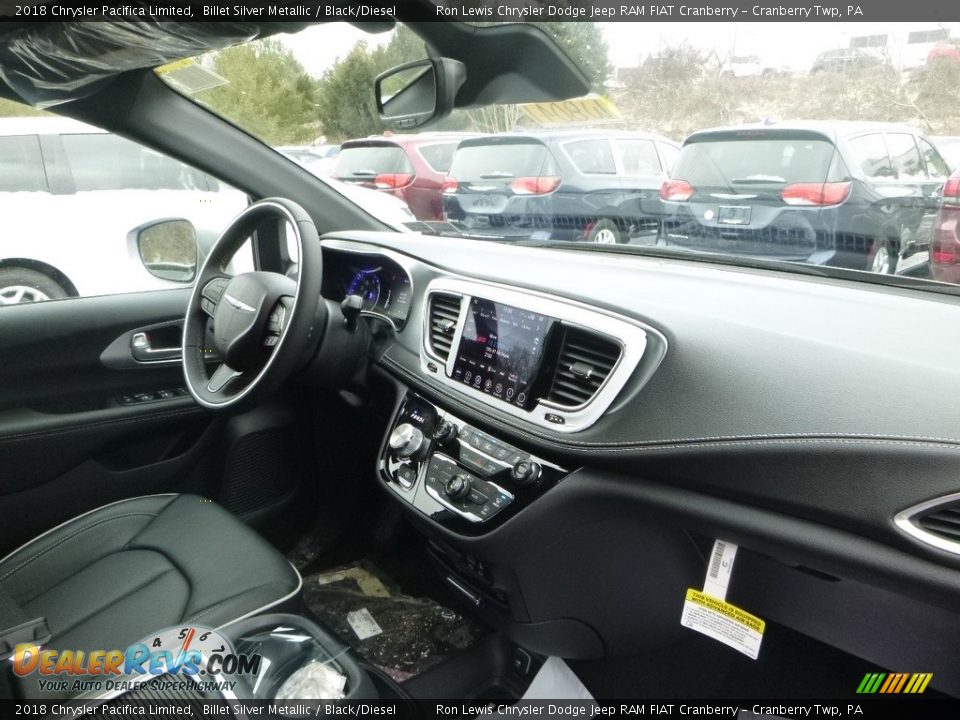 2018 Chrysler Pacifica Limited Billet Silver Metallic / Black/Diesel Photo #10