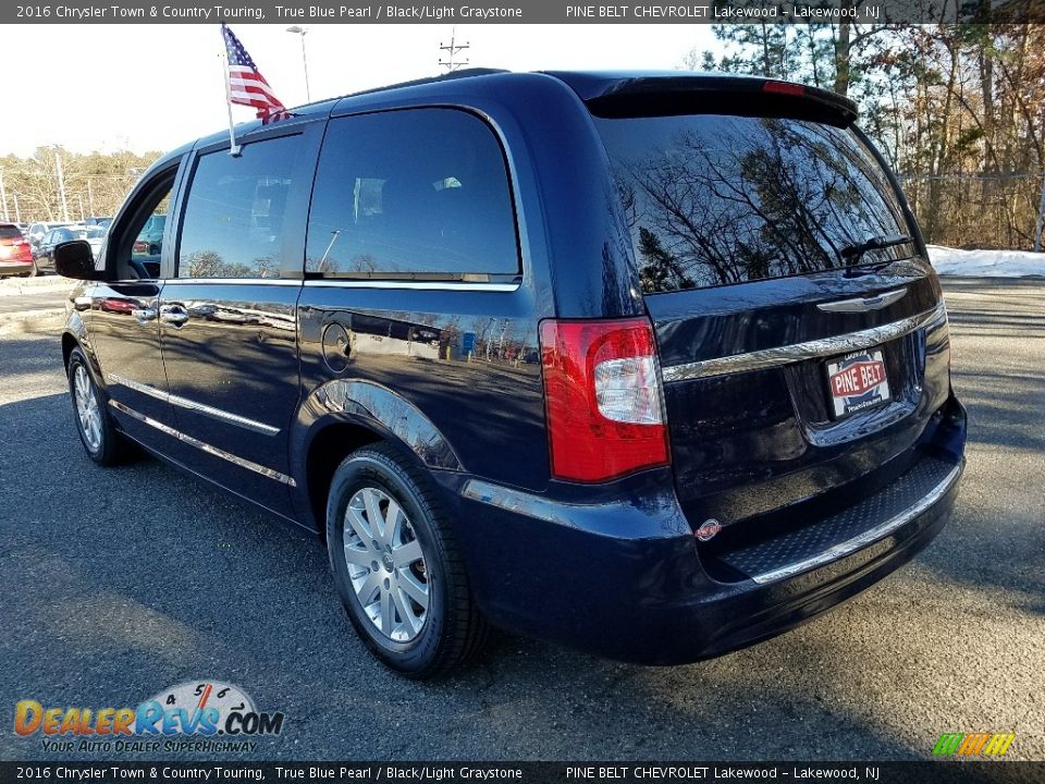 2016 Chrysler Town & Country Touring True Blue Pearl / Black/Light Graystone Photo #5