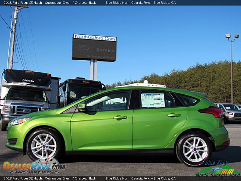 2018 Ford Focus SE Hatch Outrageous Green / Charcoal Black Photo #2