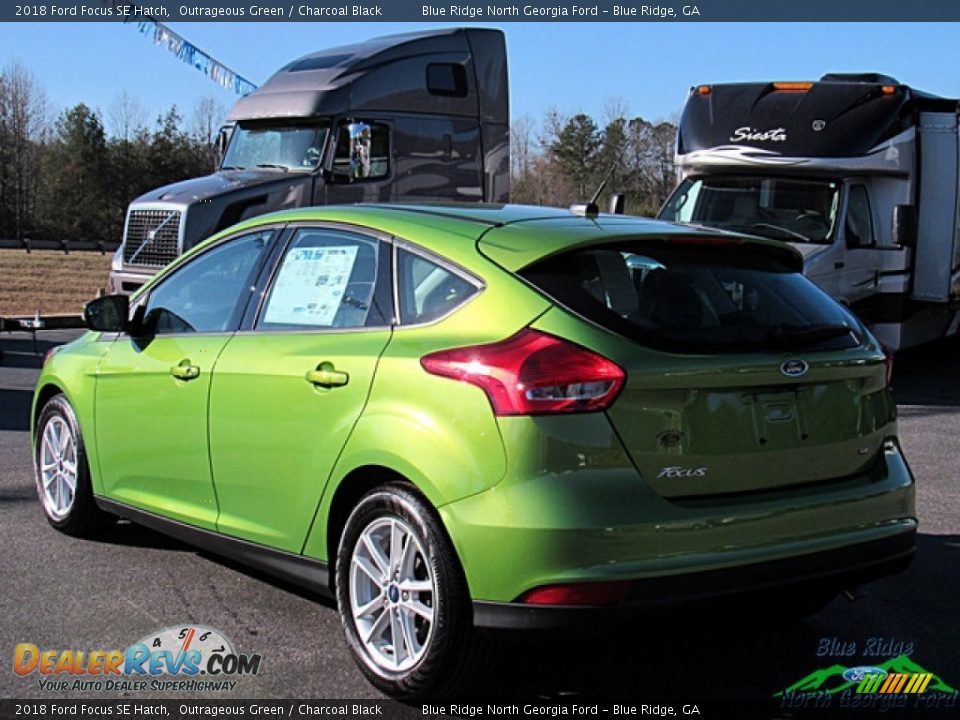 2018 Ford Focus SE Hatch Outrageous Green / Charcoal Black Photo #3