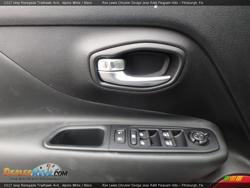 2017 Jeep Renegade Trailhawk 4x4 Alpine White / Black Photo #13