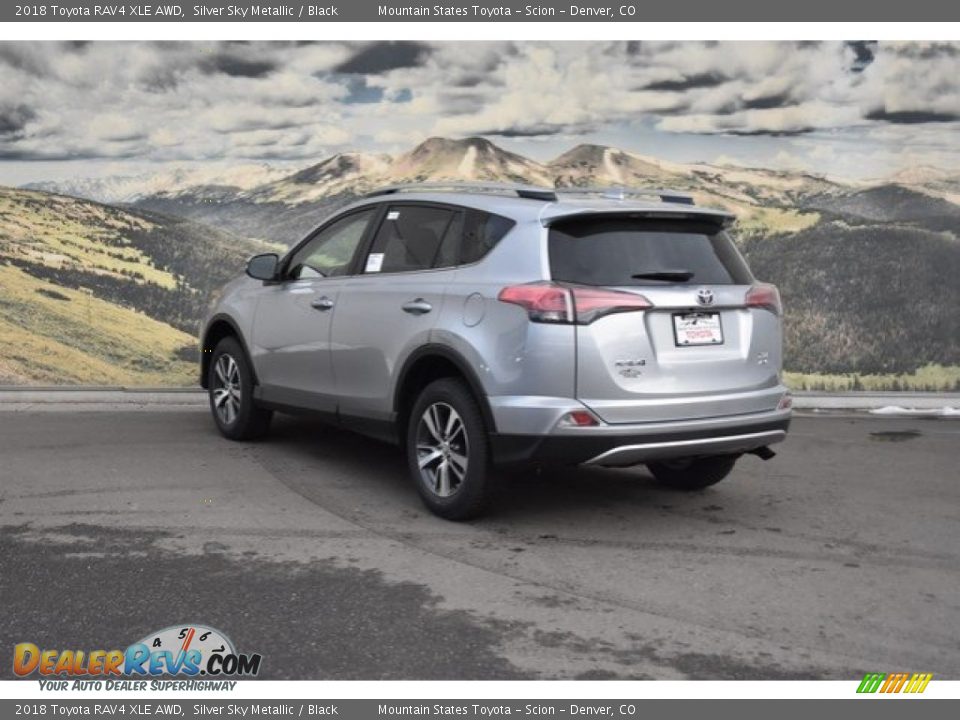 2018 Toyota RAV4 XLE AWD Silver Sky Metallic / Black Photo #3