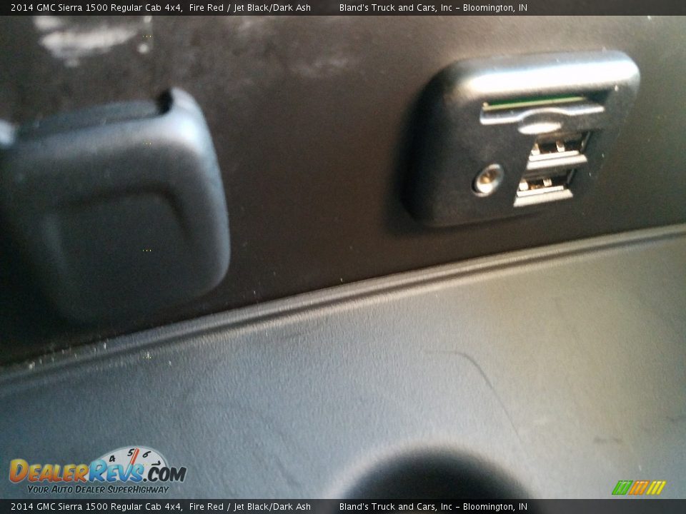 2014 GMC Sierra 1500 Regular Cab 4x4 Fire Red / Jet Black/Dark Ash Photo #28
