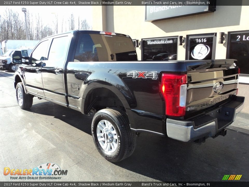 2017 Ford F250 Super Duty XLT Crew Cab 4x4 Shadow Black / Medium Earth Gray Photo #3