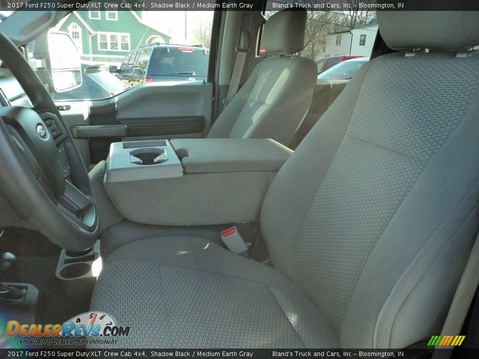2017 Ford F250 Super Duty XLT Crew Cab 4x4 Shadow Black / Medium Earth Gray Photo #7