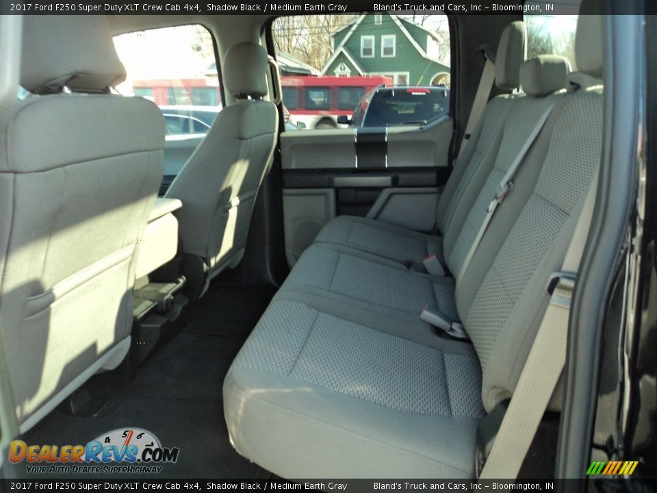 2017 Ford F250 Super Duty XLT Crew Cab 4x4 Shadow Black / Medium Earth Gray Photo #8