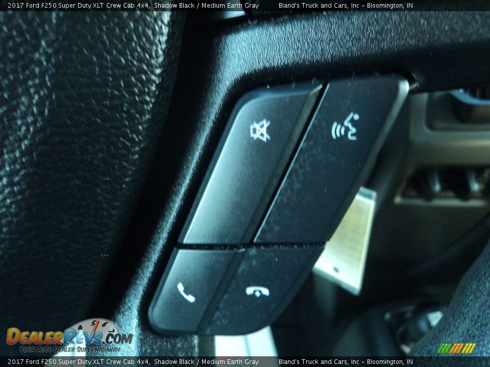 2017 Ford F250 Super Duty XLT Crew Cab 4x4 Shadow Black / Medium Earth Gray Photo #19