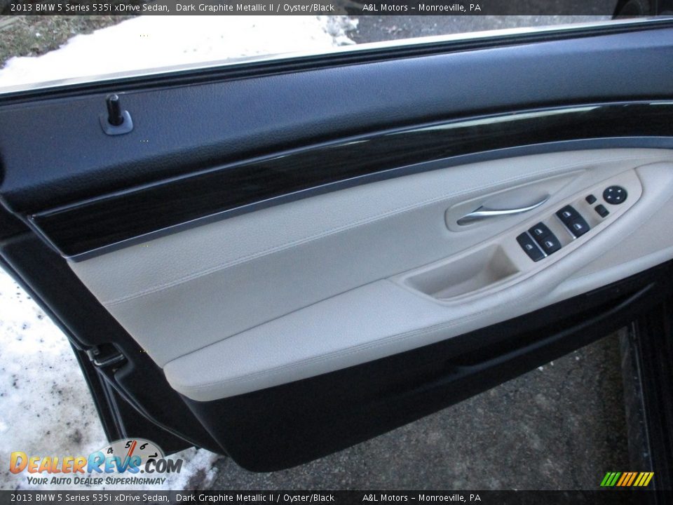 2013 BMW 5 Series 535i xDrive Sedan Dark Graphite Metallic II / Oyster/Black Photo #10