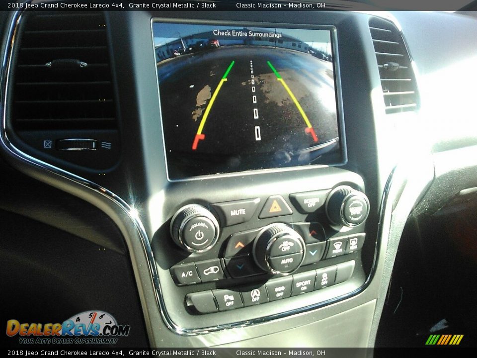 2018 Jeep Grand Cherokee Laredo 4x4 Granite Crystal Metallic / Black Photo #9