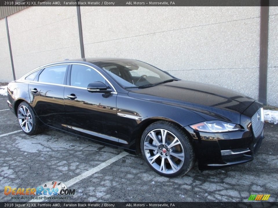 Front 3/4 View of 2018 Jaguar XJ XJL Portfolio AWD Photo #1