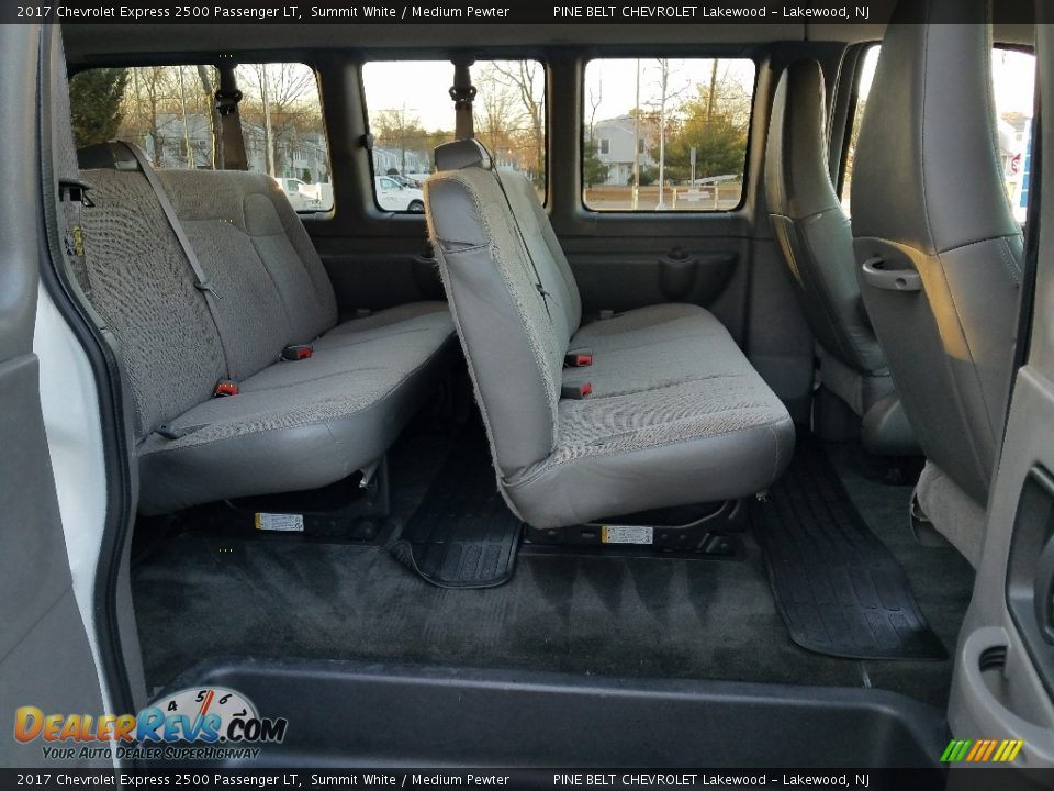 2017 Chevrolet Express 2500 Passenger LT Summit White / Medium Pewter Photo #21