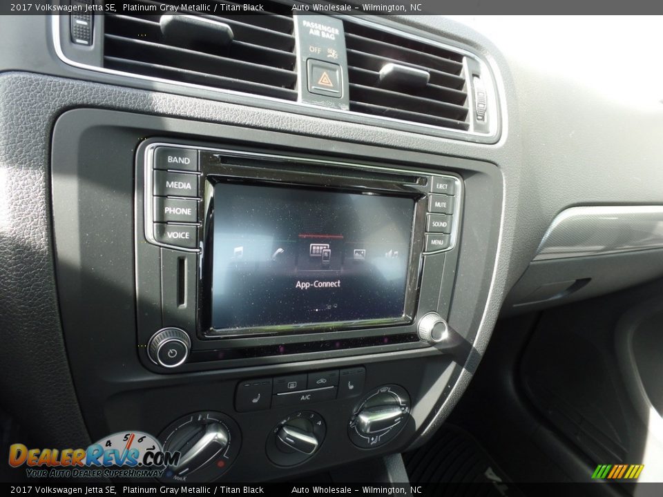 2017 Volkswagen Jetta SE Platinum Gray Metallic / Titan Black Photo #17