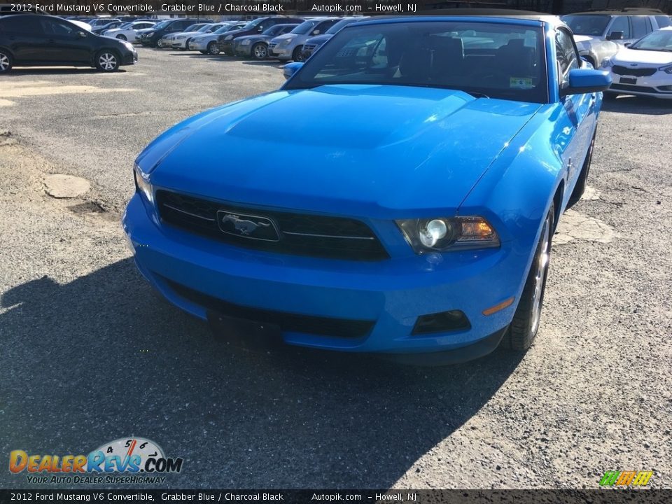 2012 Ford Mustang V6 Convertible Grabber Blue / Charcoal Black Photo #10