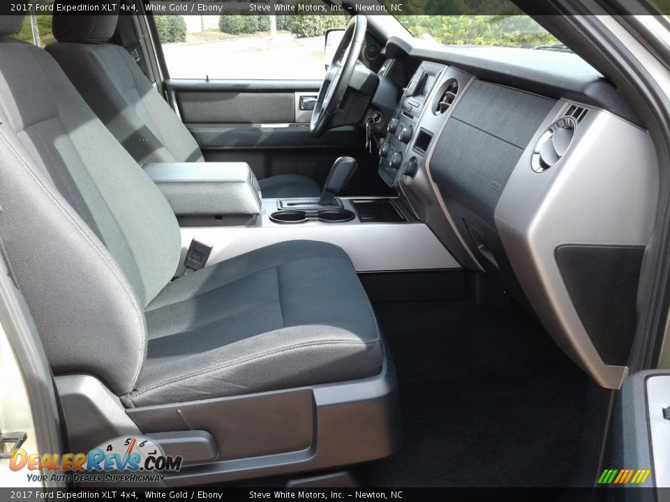 2017 Ford Expedition XLT 4x4 White Gold / Ebony Photo #17