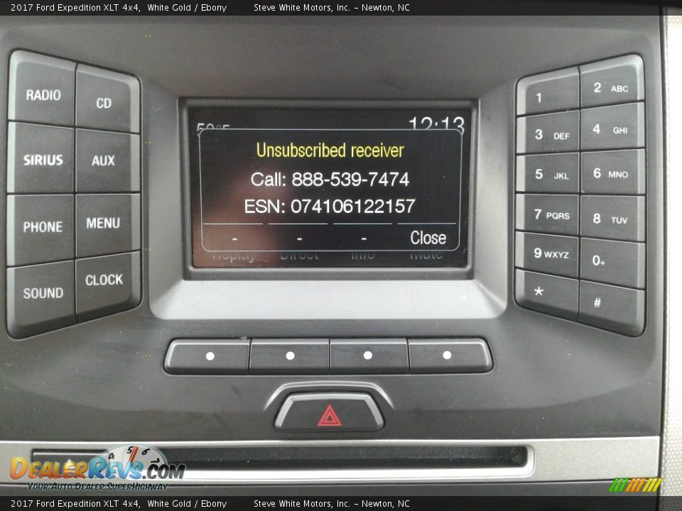 2017 Ford Expedition XLT 4x4 White Gold / Ebony Photo #23