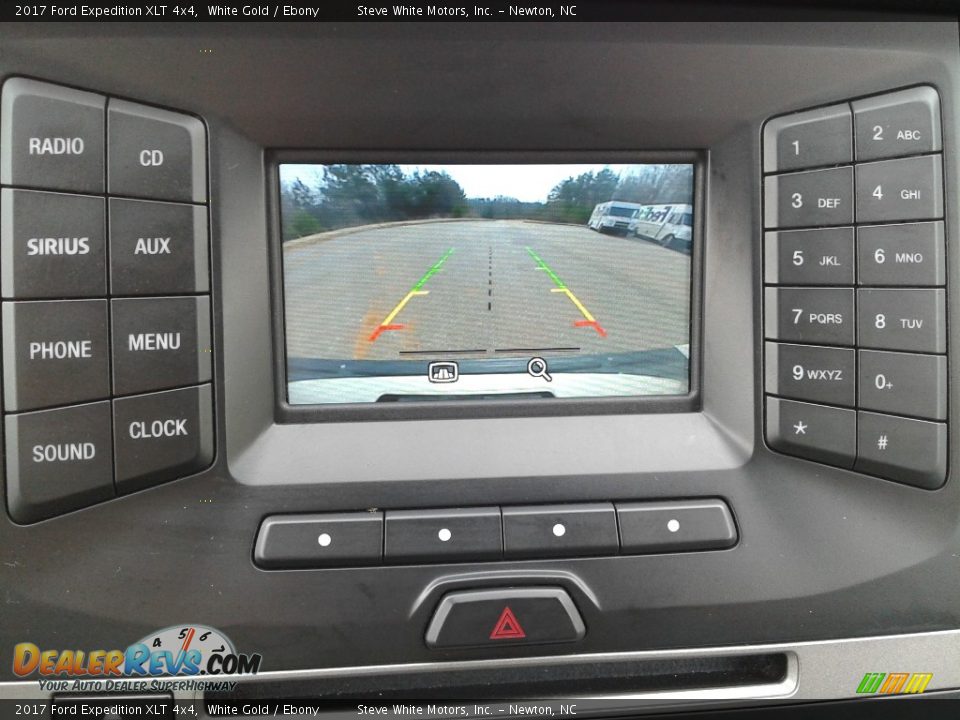 2017 Ford Expedition XLT 4x4 White Gold / Ebony Photo #24