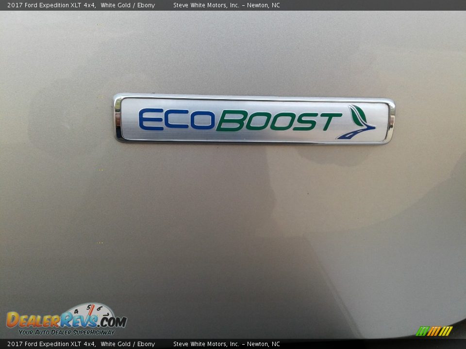 2017 Ford Expedition XLT 4x4 White Gold / Ebony Photo #31