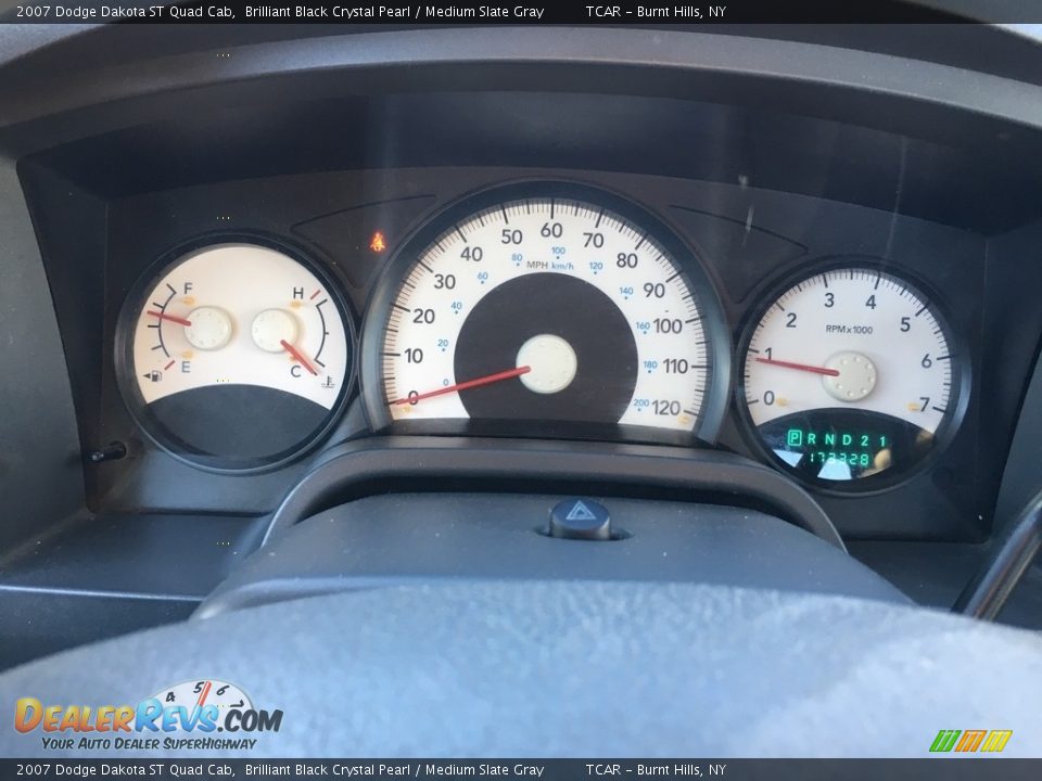 2007 Dodge Dakota ST Quad Cab Brilliant Black Crystal Pearl / Medium Slate Gray Photo #9
